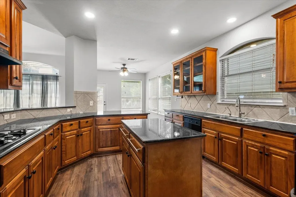 1440 Hargis Creek Trail Austin TX 78717