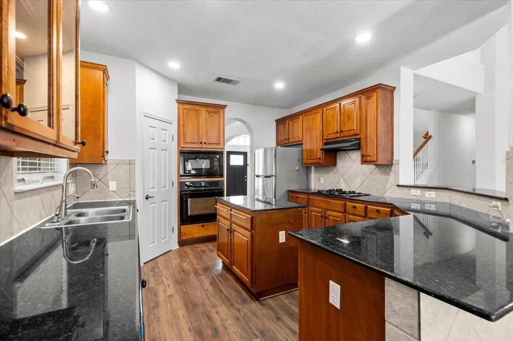 1440 Hargis Creek Trail Austin TX 78717
