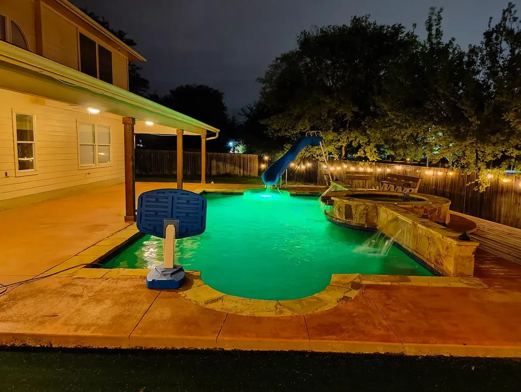 8002 Woodhall Cove Austin TX 78717