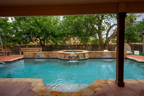 8002 Woodhall Cove Austin TX 78717