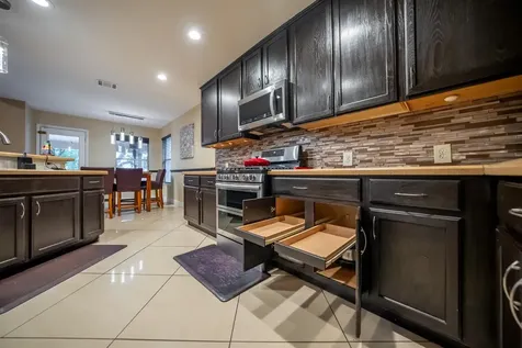 8002 Woodhall Cove Austin TX 78717