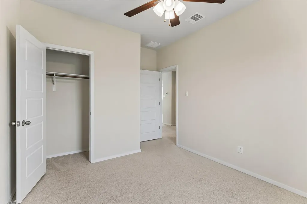318 Schuylerville Drive Elgin TX 78621