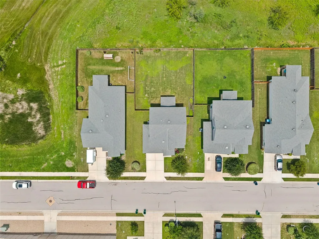 318 Schuylerville Drive Elgin TX 78621