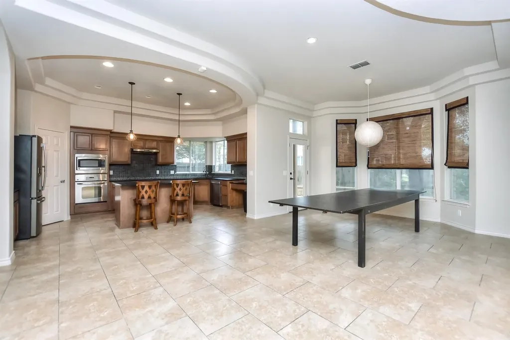 9807 Nepal Cove Austin TX 78717