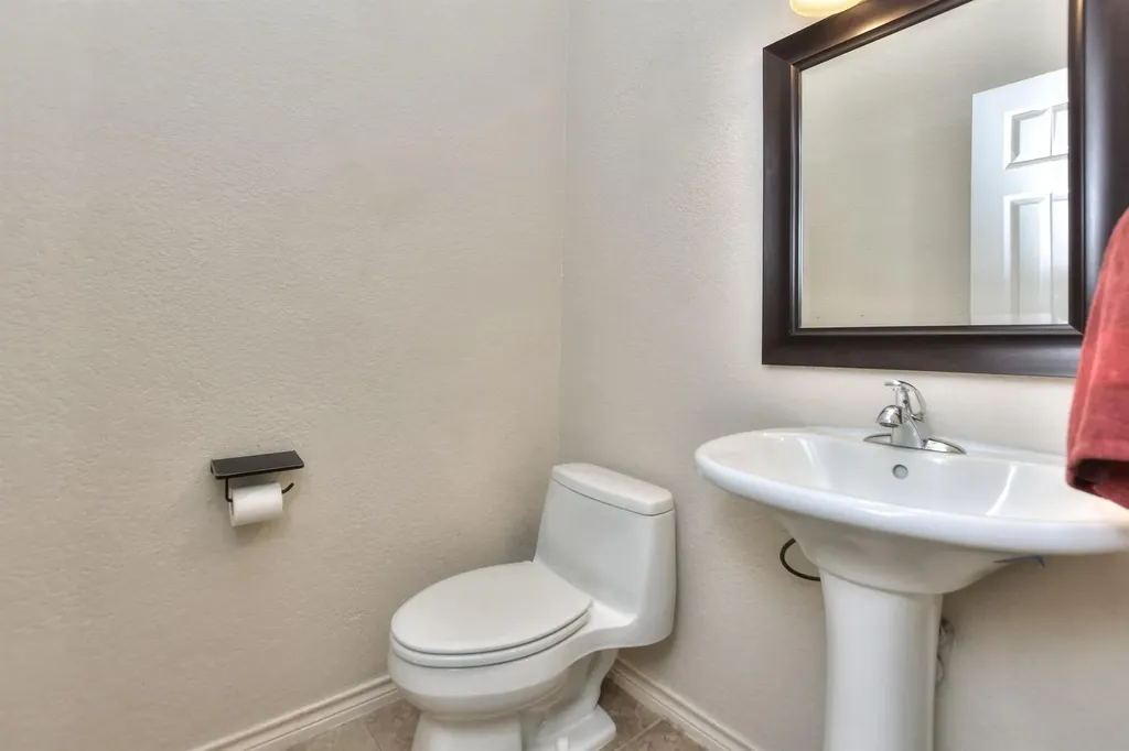9807 Nepal Cove Austin TX 78717