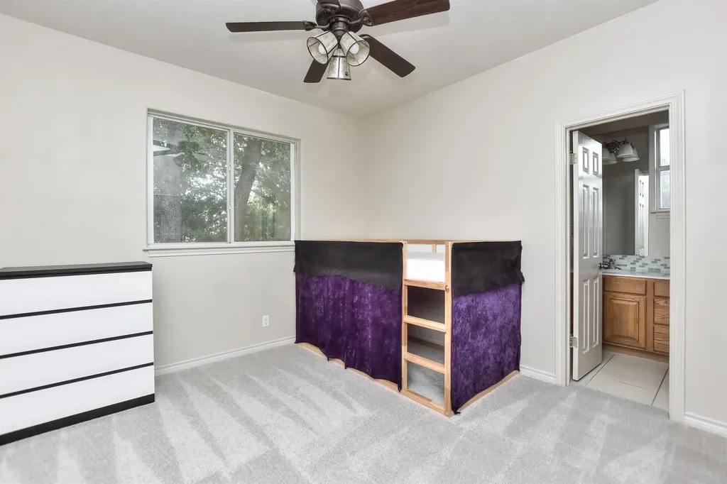 9807 Nepal Cove Austin TX 78717