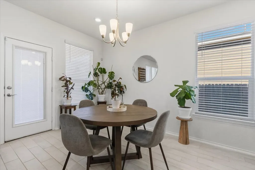 6909 Daniel Ranch Drive Austin TX 78744