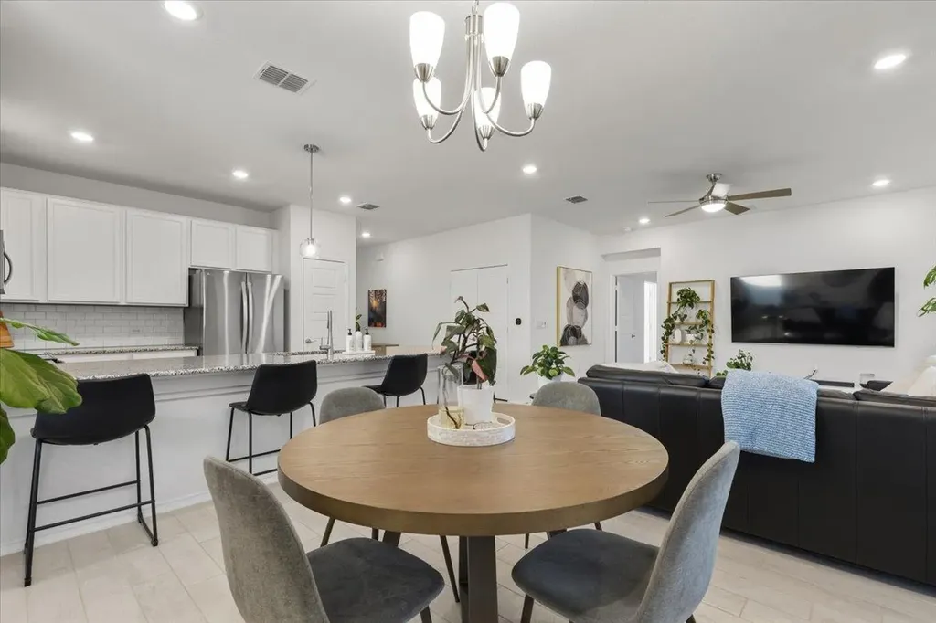6909 Daniel Ranch Drive Austin TX 78744