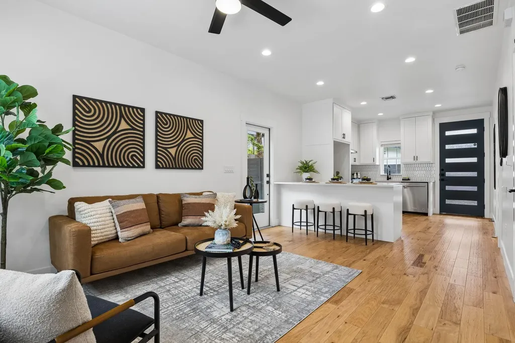 806 Philco Drive Austin TX 78745