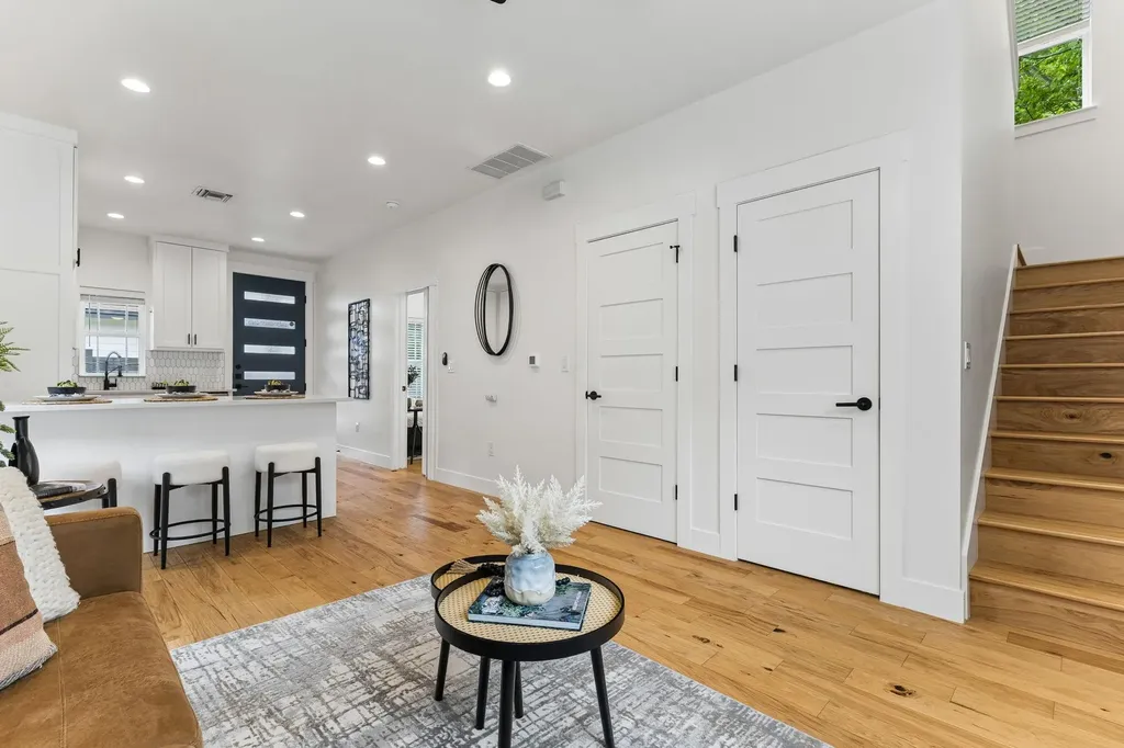 806 Philco Drive Austin TX 78745