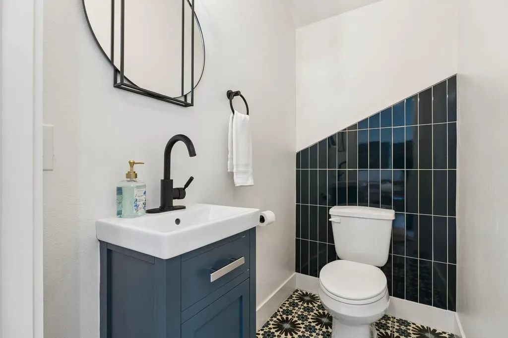 806 Philco Drive Austin TX 78745