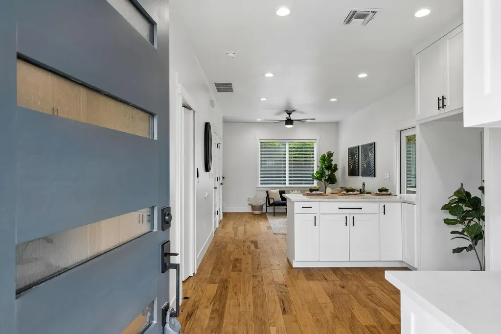 806 Philco Drive Austin TX 78745