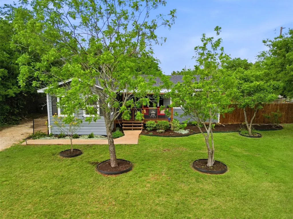 700 9th St Street Blanco TX 78606