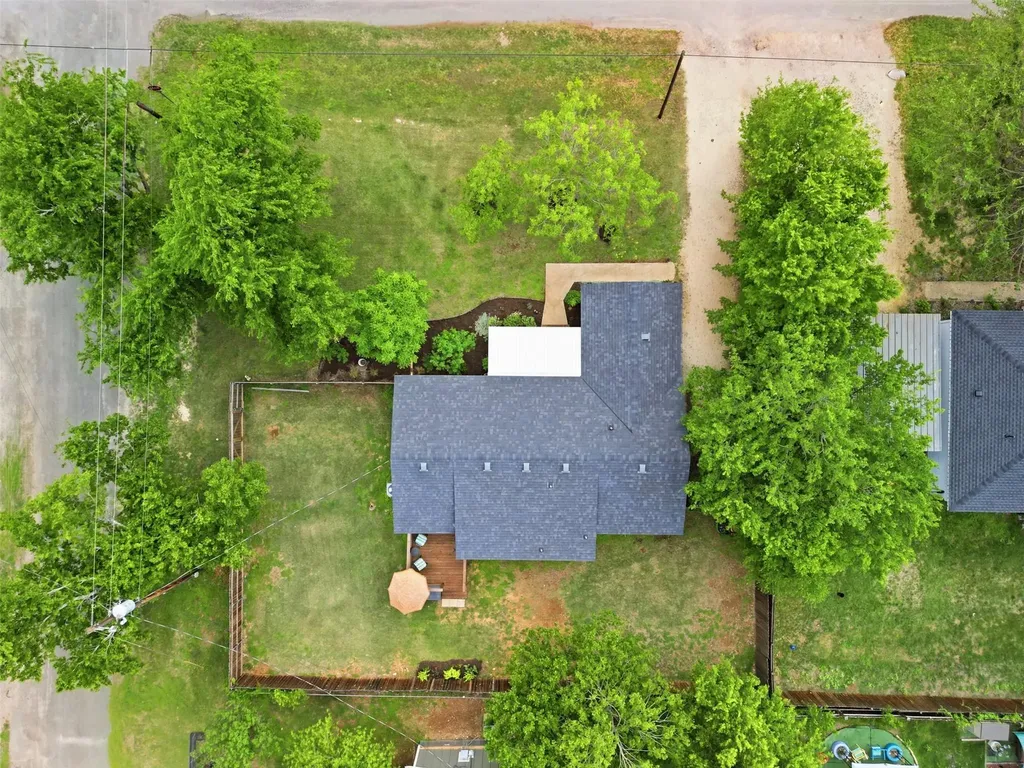 700 9th St Street Blanco TX 78606