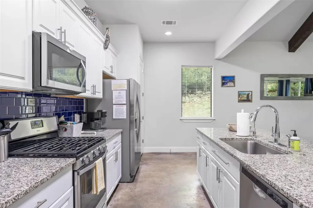 20714 Harrison Cove Lago Vista TX 78645