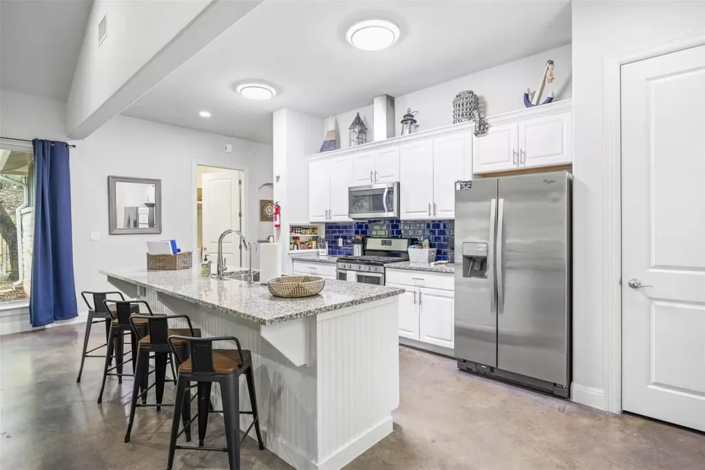 20714 Harrison Cove Lago Vista TX 78645