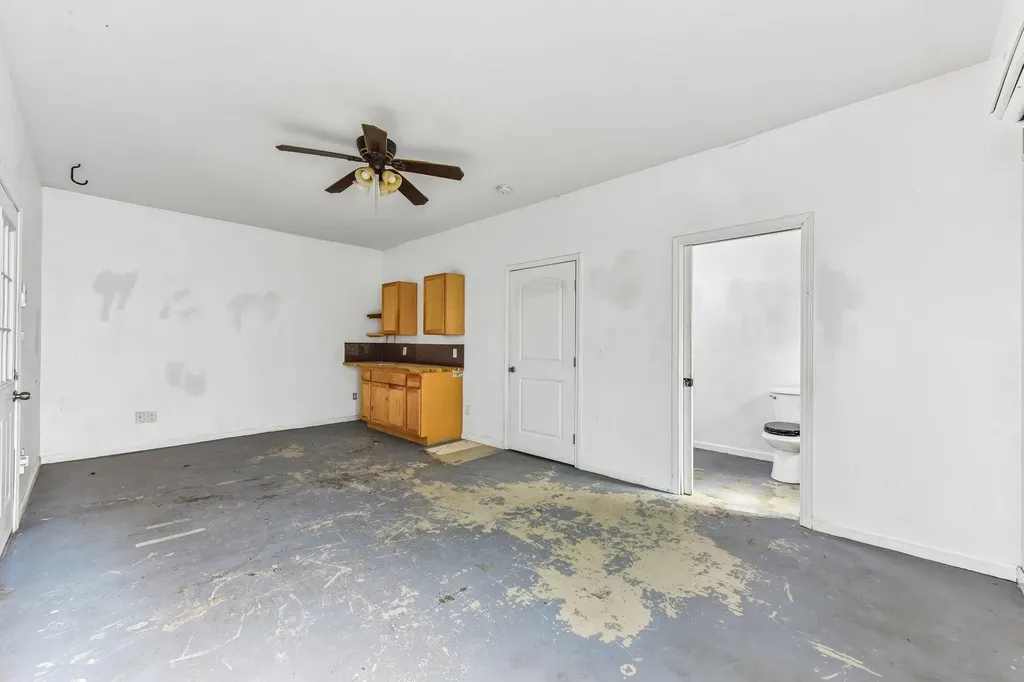 2003 E 9th Street Austin TX 78702