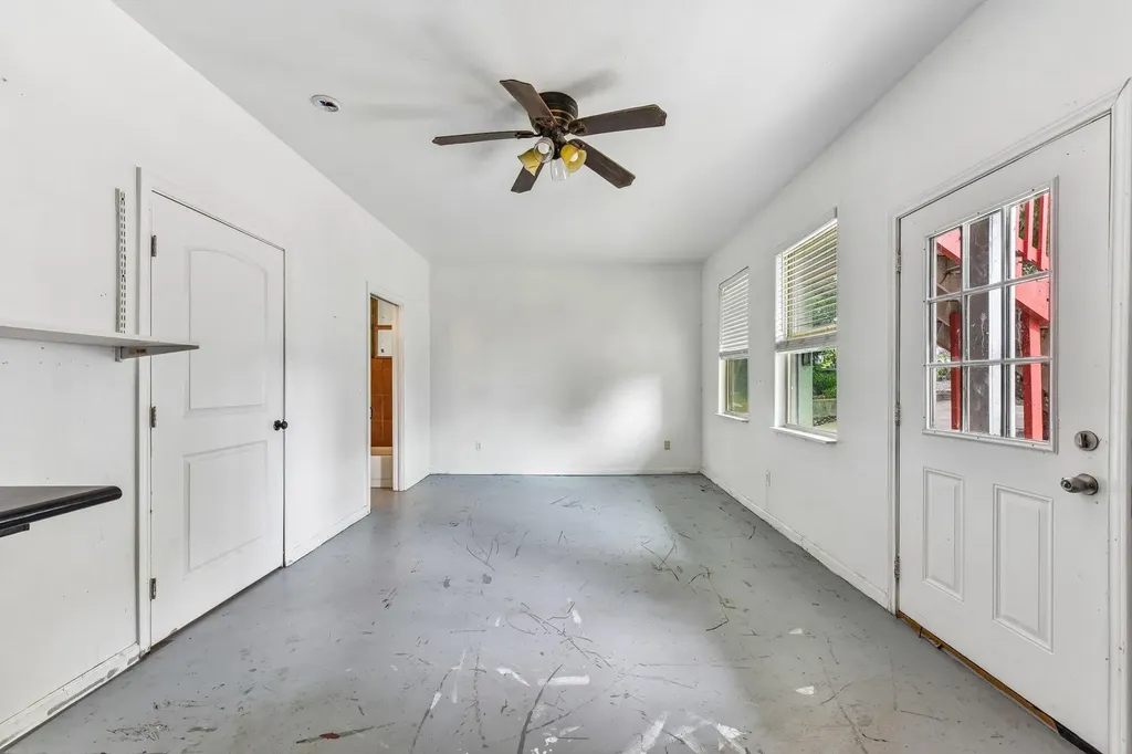 2003 E 9th Street Austin TX 78702