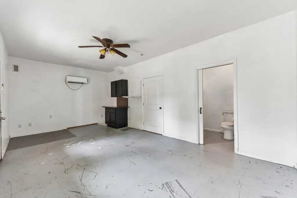 2003 E 9th Street Austin TX 78702
