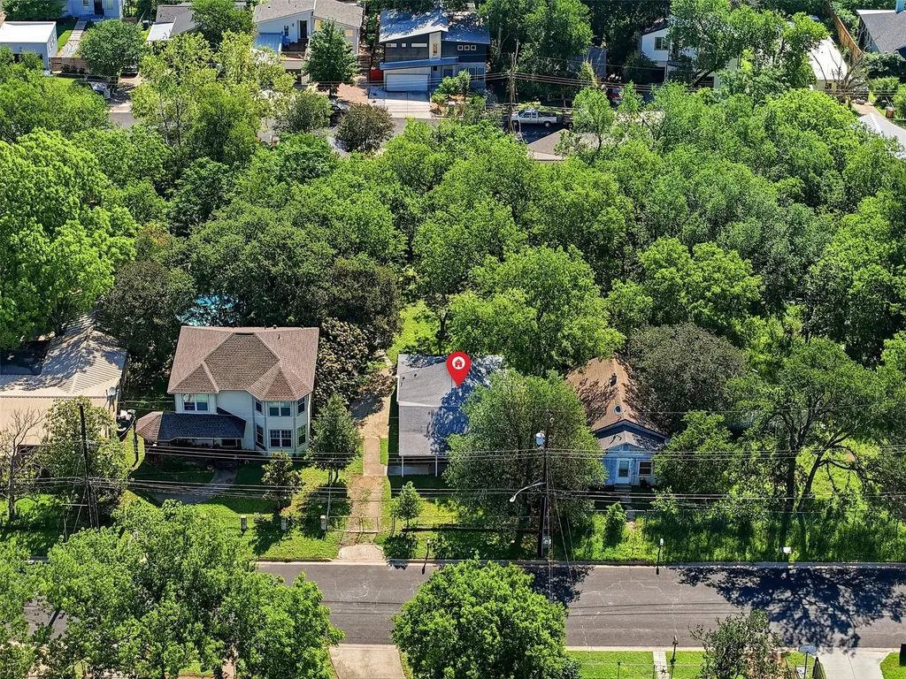 1313 Perez Street Austin TX 78721