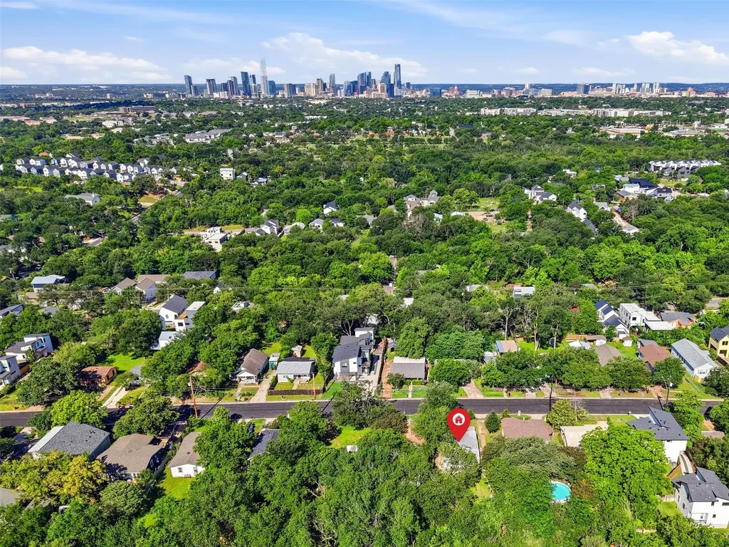 1313 Perez Street Austin TX 78721