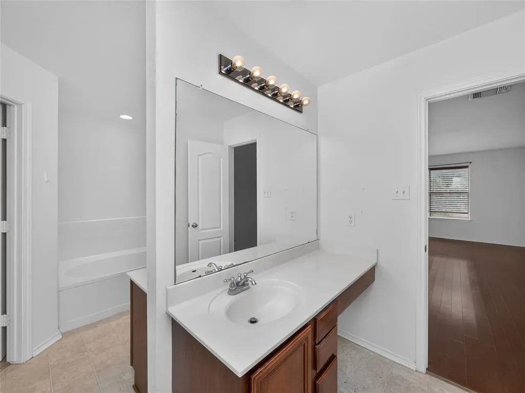 4912 Woodstock Drive Georgetown TX 78633