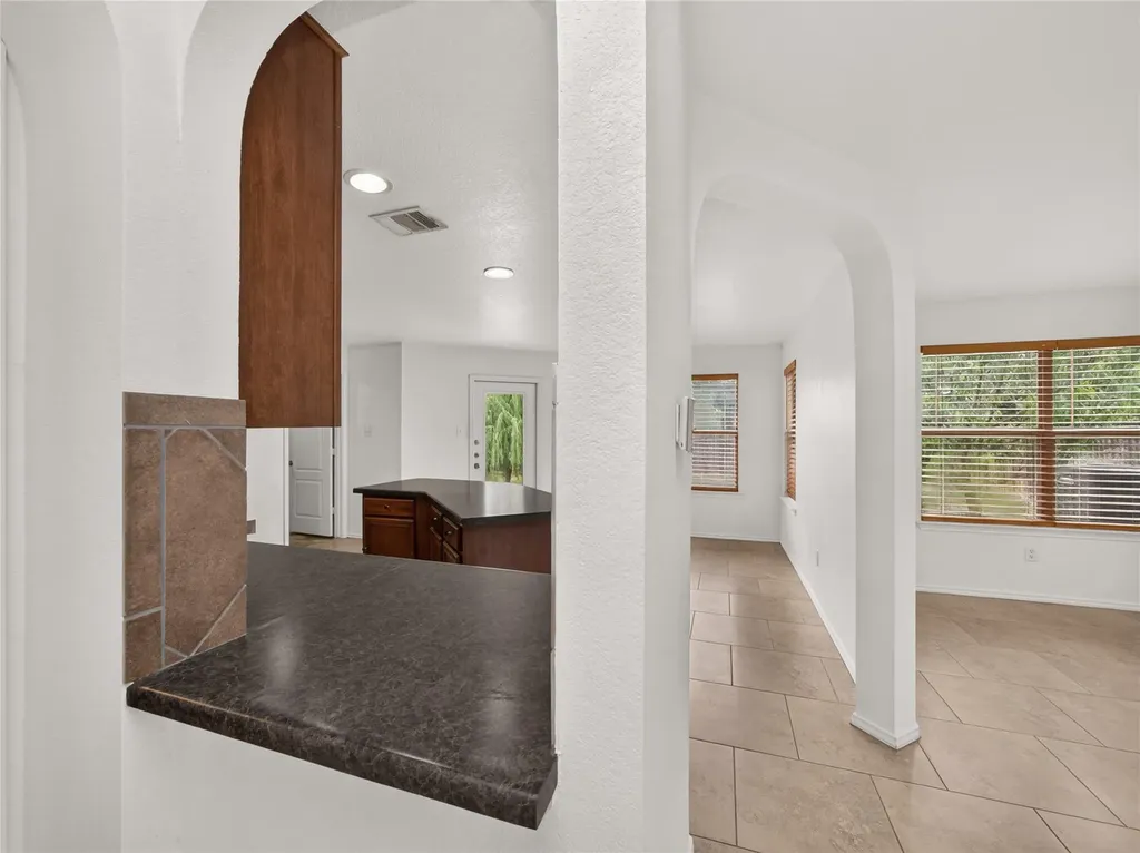 4912 Woodstock Drive Georgetown TX 78633