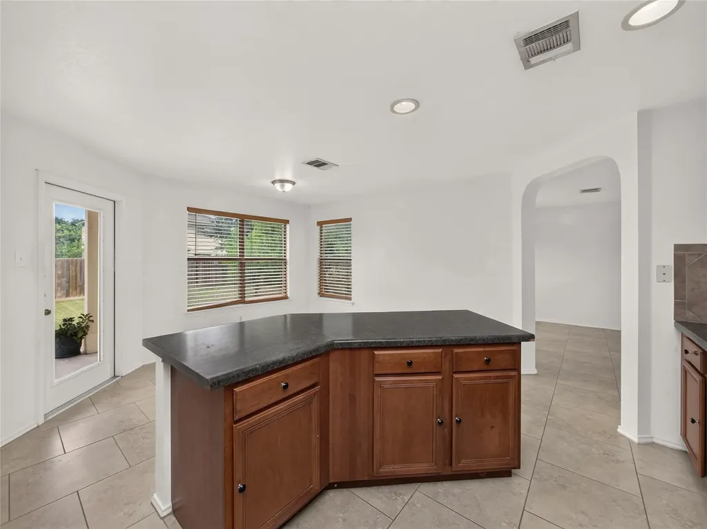 4912 Woodstock Drive Georgetown TX 78633