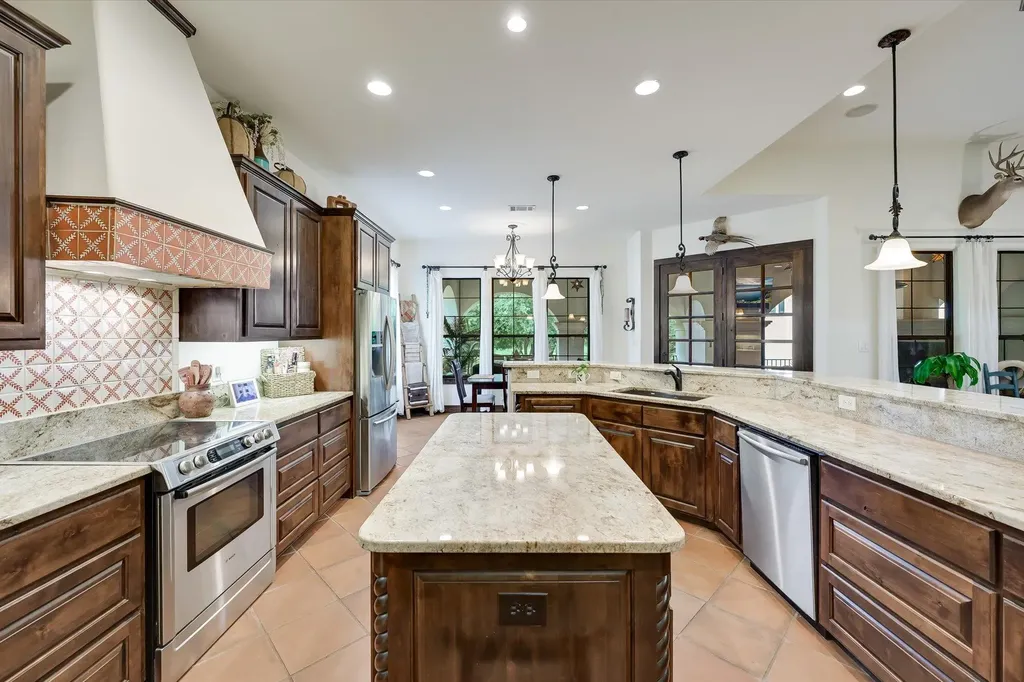 409 Turquoise Horseshoe Bay TX 78657