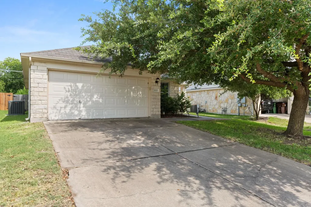1005 Blackburn Place Round Rock TX 78665