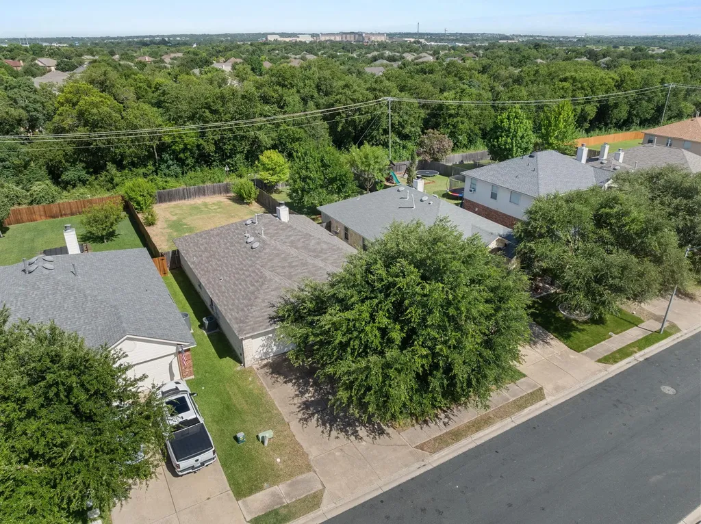 1005 Blackburn Place Round Rock TX 78665