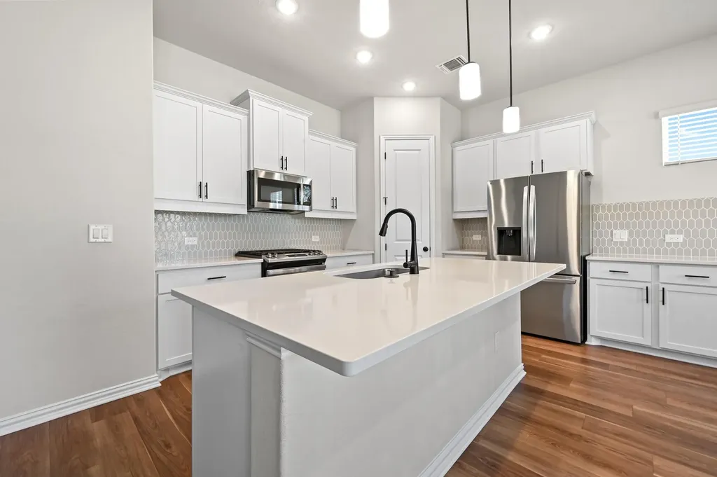 11808 Seaside Woods Drive Austin TX 78747