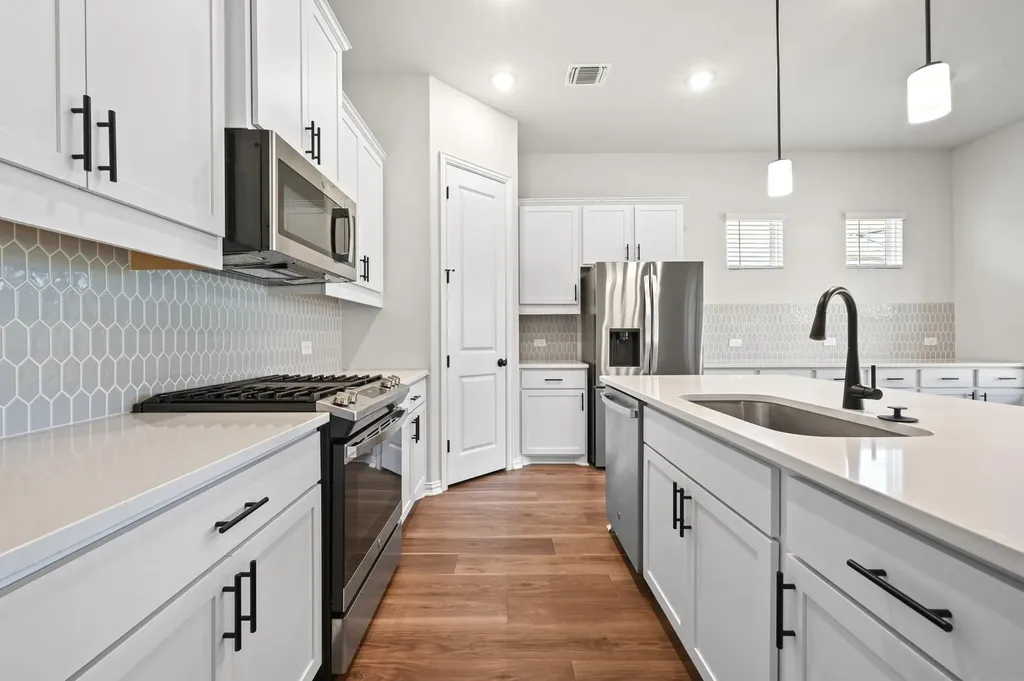 11808 Seaside Woods Drive Austin TX 78747