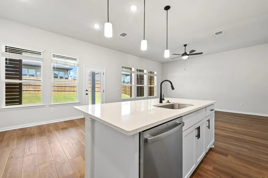 11808 Seaside Woods Drive Austin TX 78747