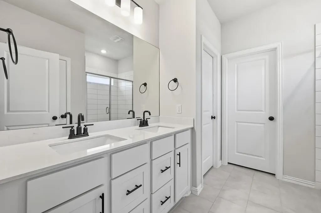 11808 Seaside Woods Drive Austin TX 78747