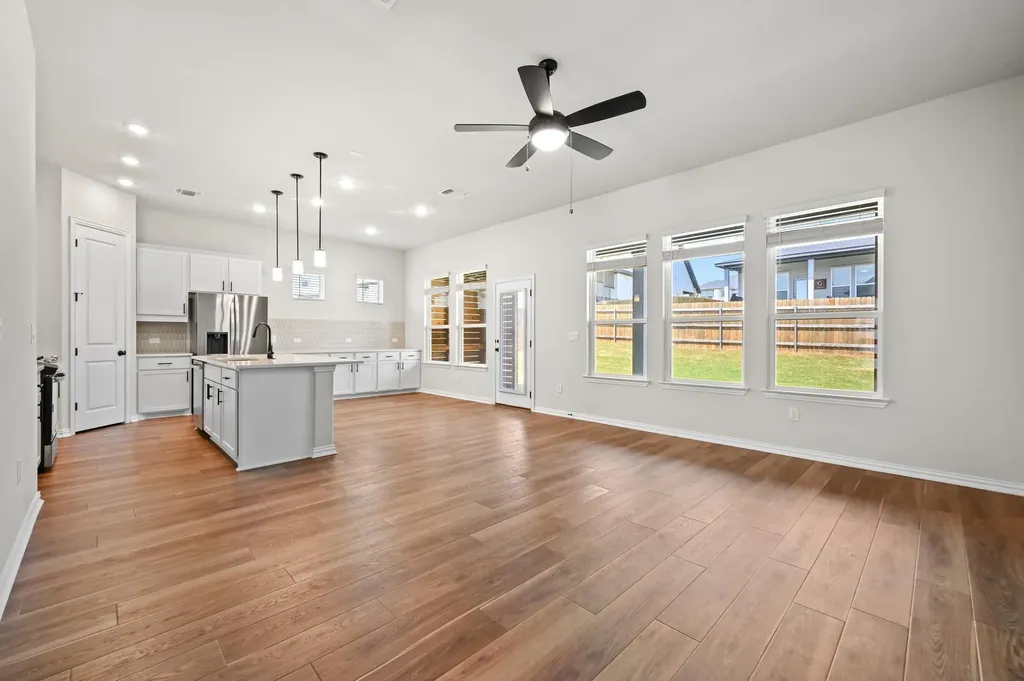 11808 Seaside Woods Drive Austin TX 78747