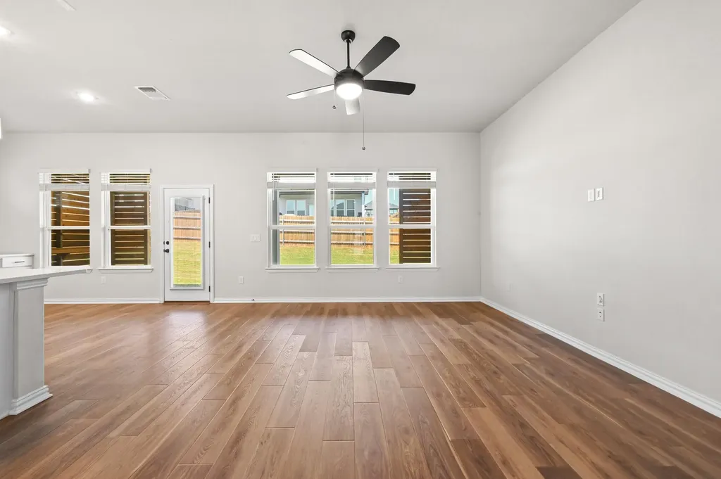 11808 Seaside Woods Drive Austin TX 78747