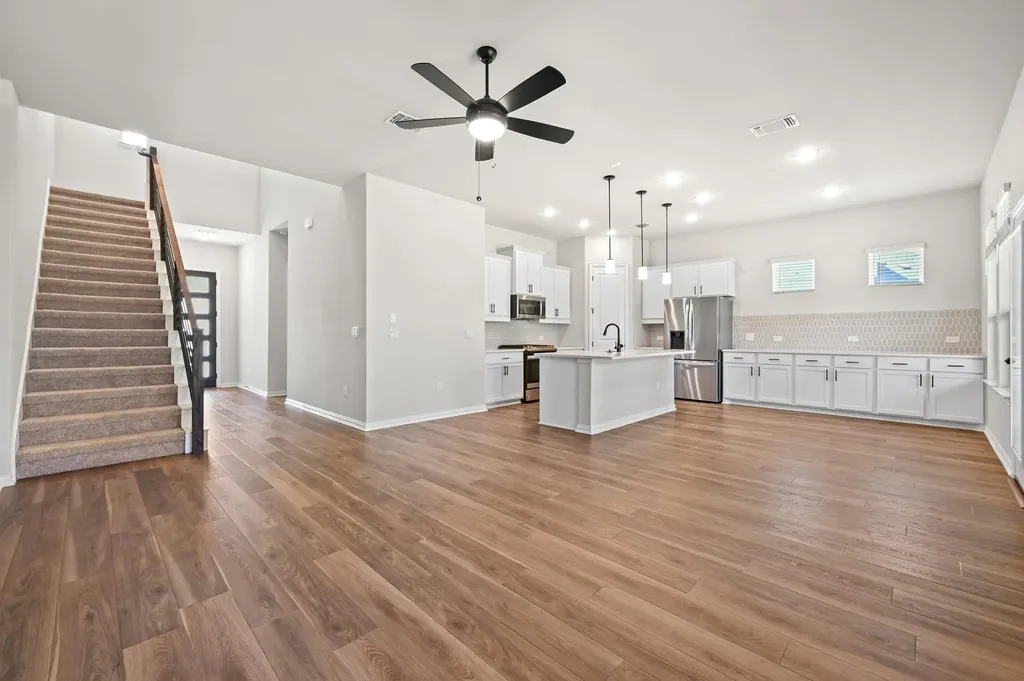 11808 Seaside Woods Drive Austin TX 78747