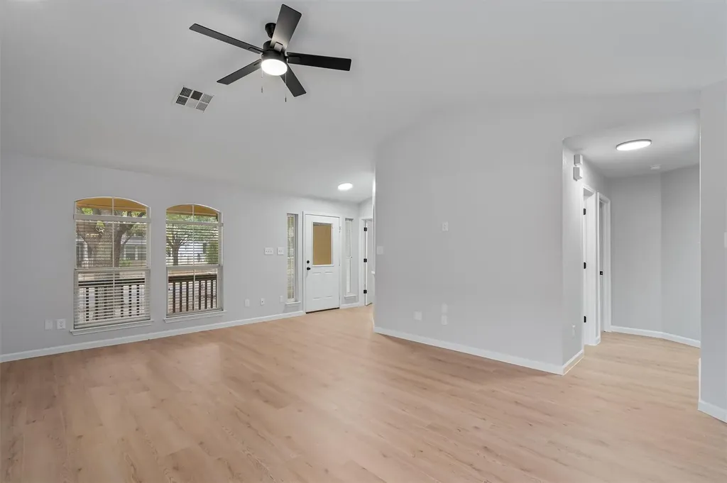 744 Fairway Kyle TX 78640