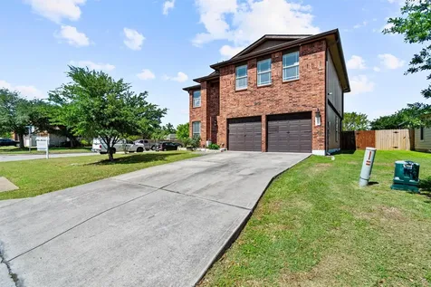303 Quail Hollow Drive Hutto TX 78634