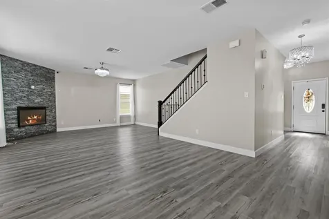 303 Quail Hollow Drive Hutto TX 78634