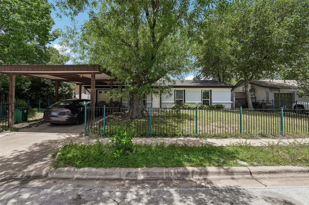 1106 Chesapeake Drive Austin TX 78758