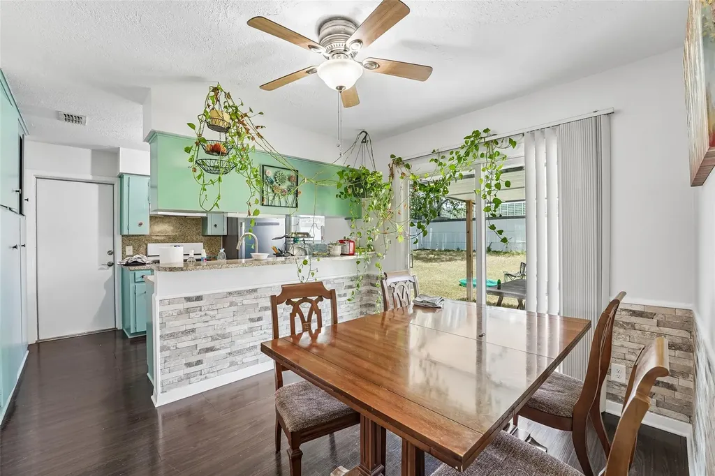 1106 Chesapeake Drive Austin TX 78758