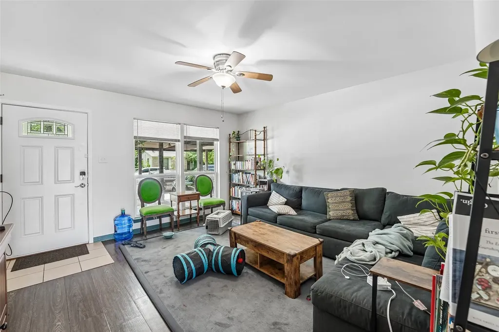 1106 Chesapeake Drive Austin TX 78758
