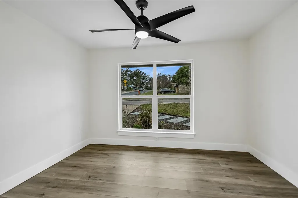 2704 Loyola Lane Austin TX 78723