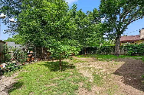 1912 Gaylord Drive Austin TX 78728