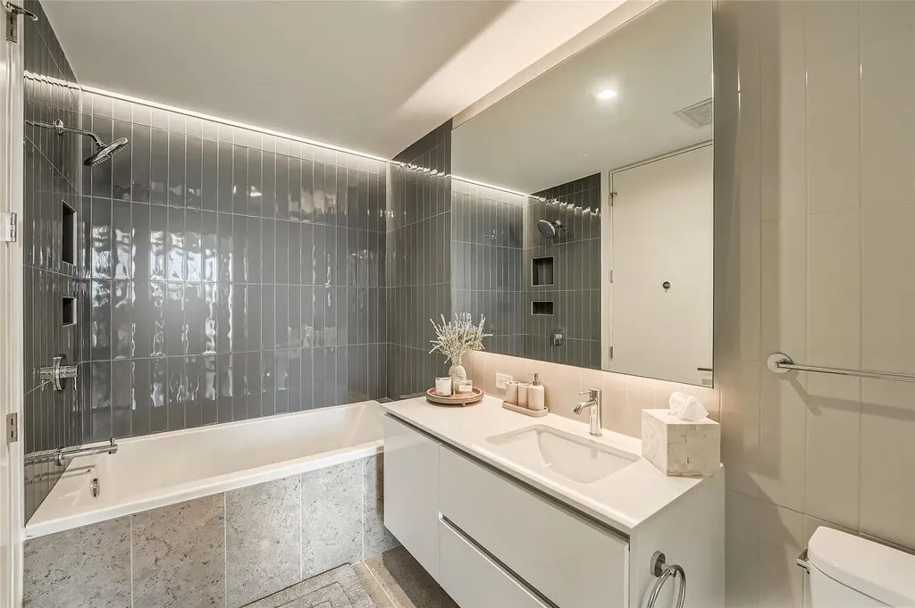 313 W 17th Street Austin TX 78701