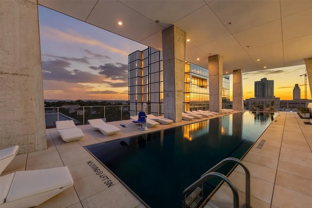313 W 17th Street Austin TX 78701