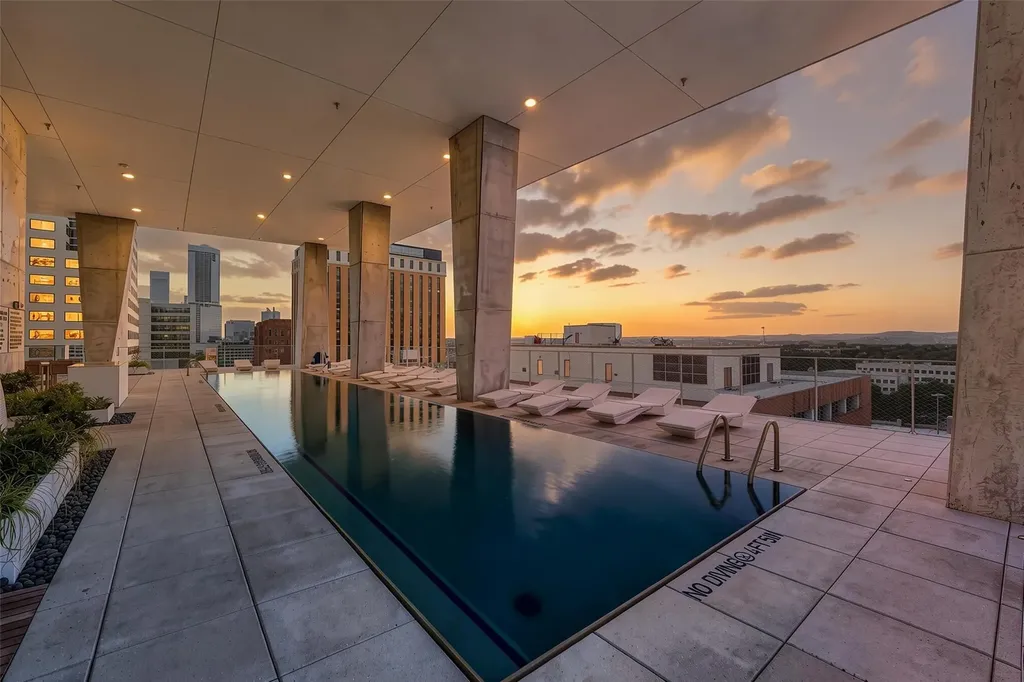 313 W 17th Street Austin TX 78701