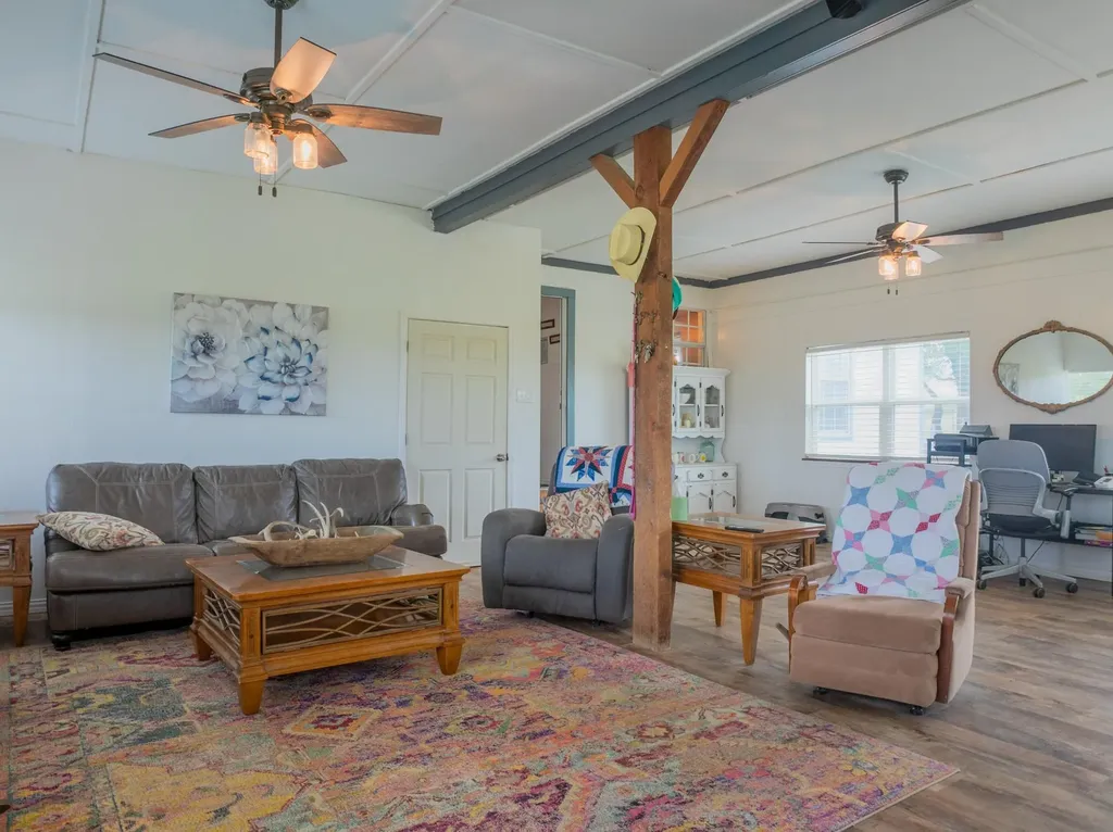 11079 Cr 266 Rochelle TX 76872